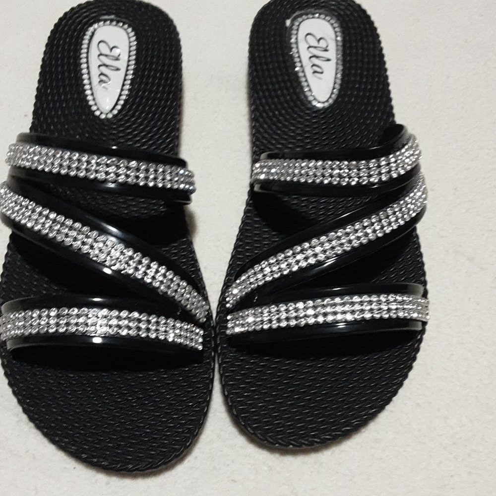 Ella Black Sandals with Silver Straps SIZE 8. - Picture 3 of 9